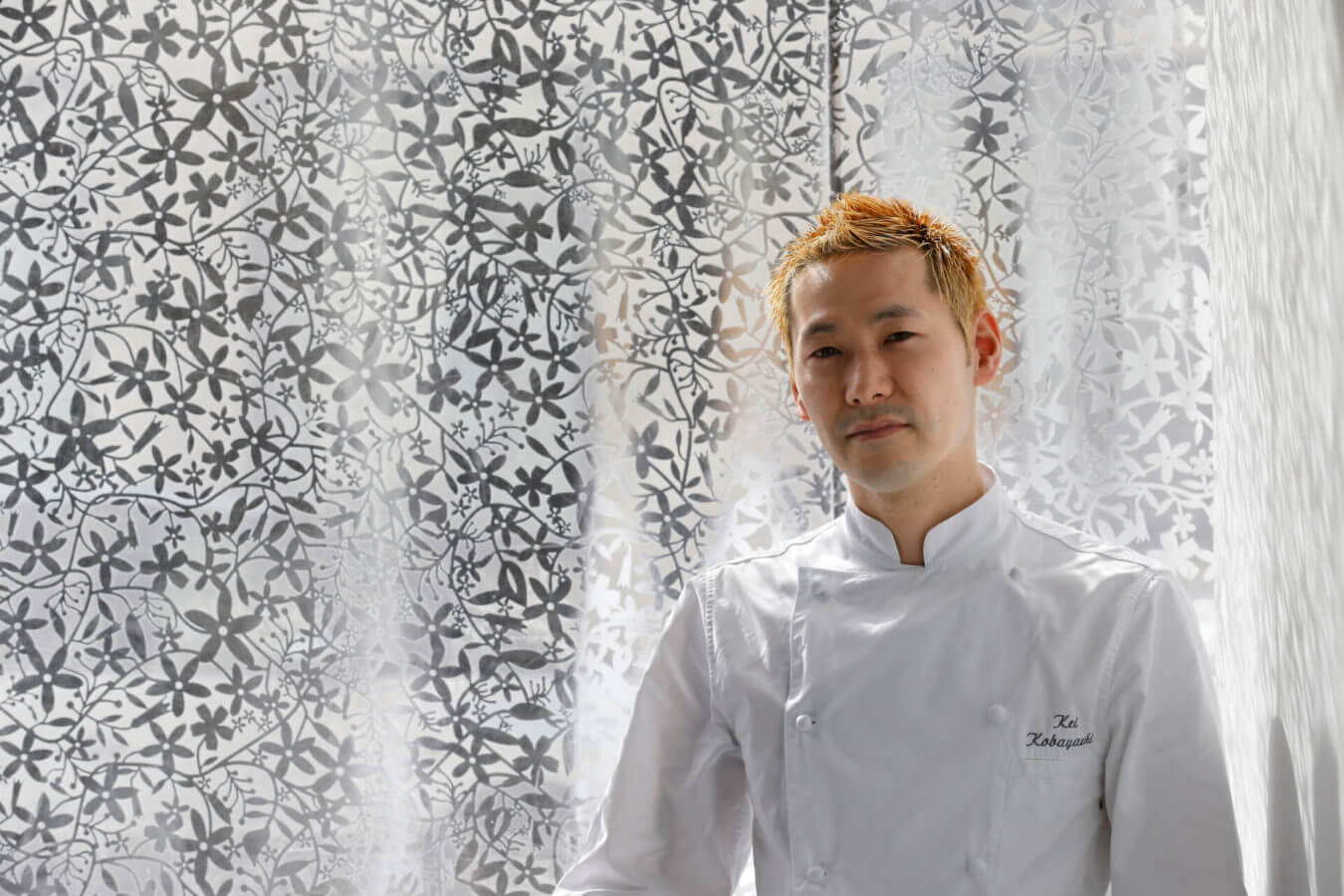 2020 法国《米其林指南》发布了，第一位在法国拿下三星的日本主厨诞生